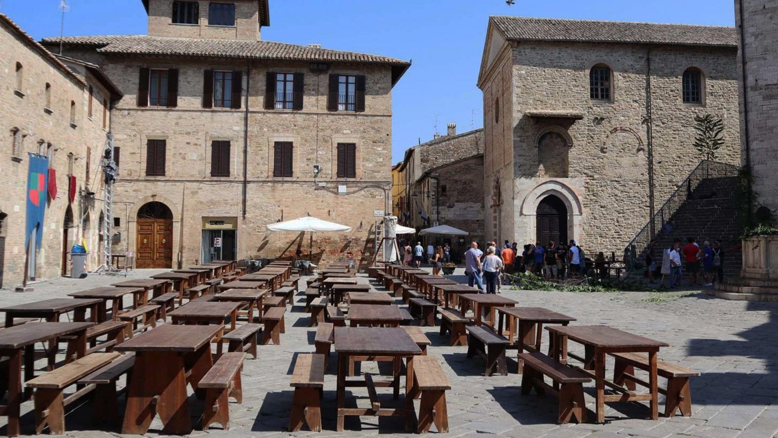 Photo 31, Photo taken in Piazza Conte Rosso, Avigliana, Italy May 2022