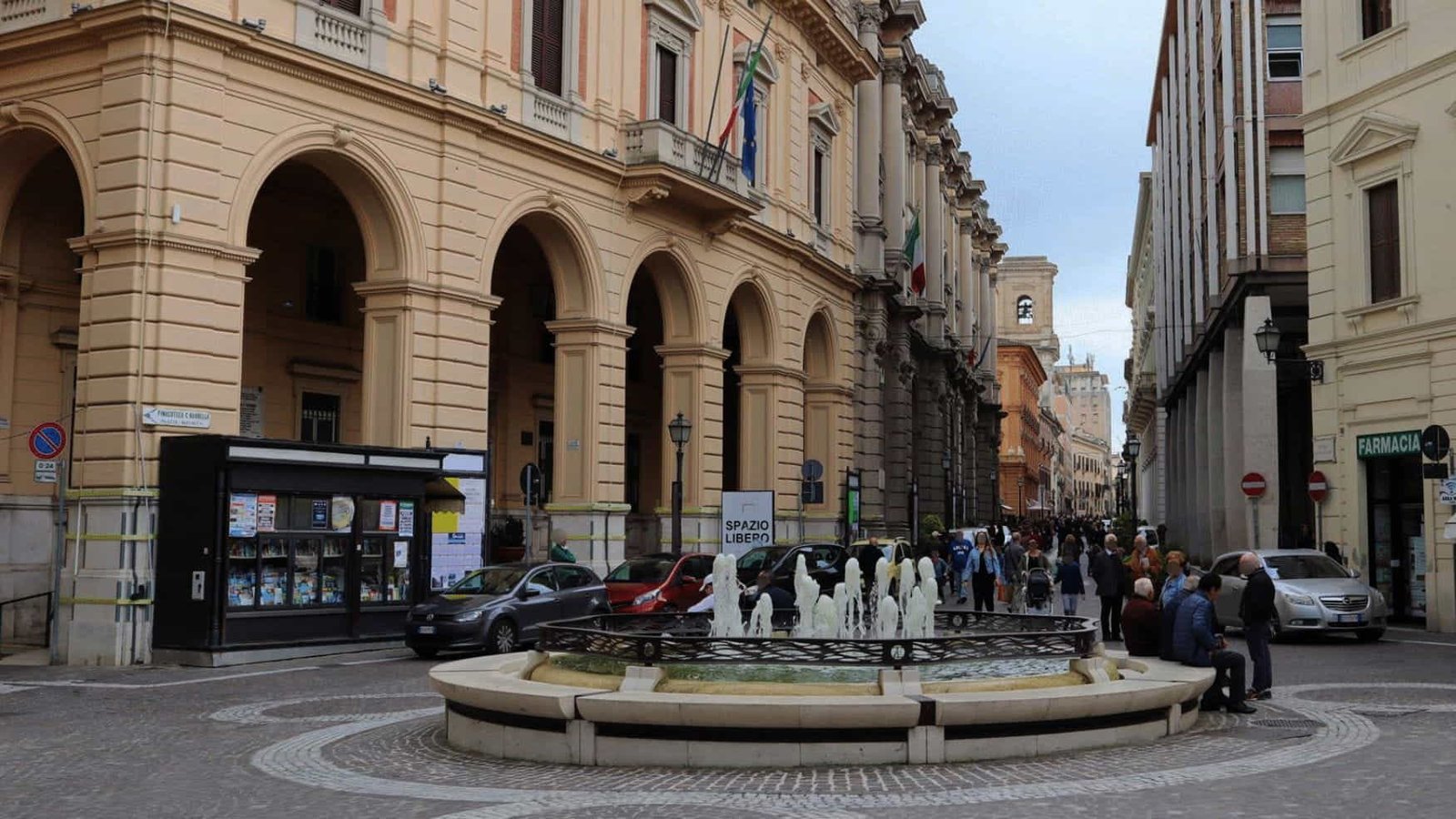 Photo 30, Photo taken in Piazza GG Valignani, Chieti, Italy (May 2019)