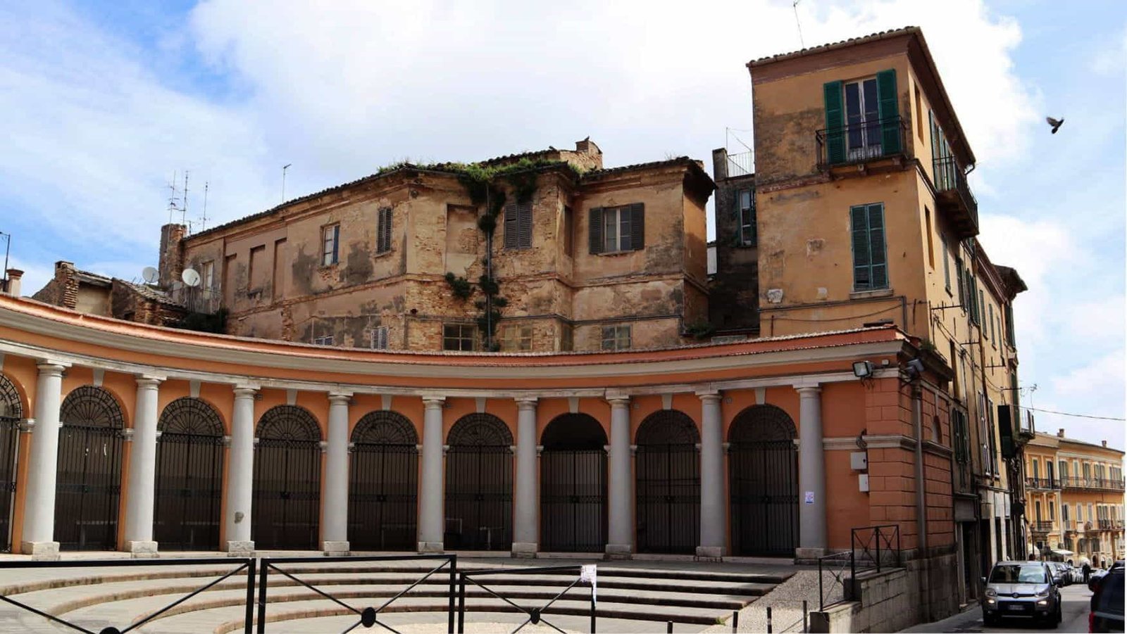 Photo 14, Photo taken in Piazzetta Teatro Mario Zuccarini - ex Pescheria, Via Arniense, Chieti, Italy(May 2019)