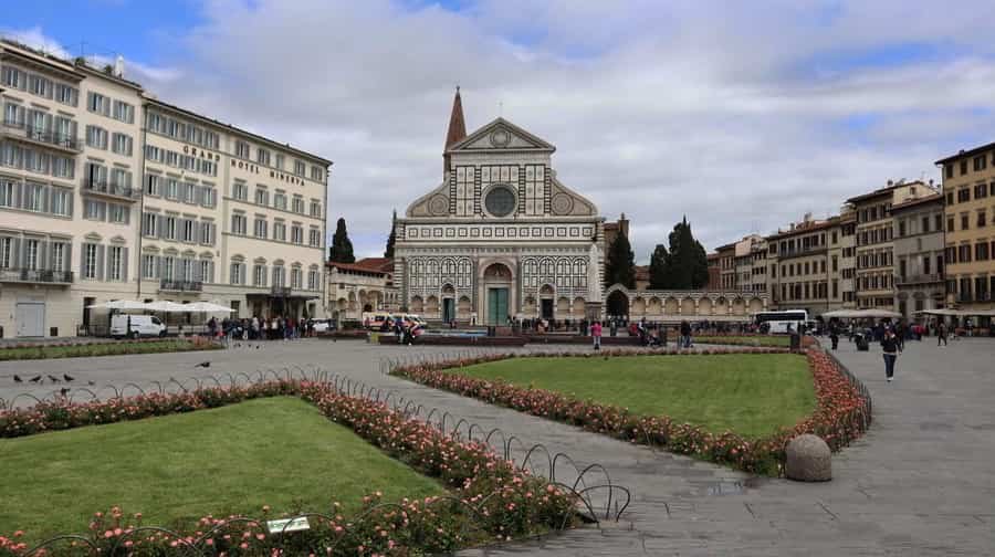 Photo 1, Piazza di Santa Maria Novella, 50124 Firenze, Italy (May 2019) Photo 8, Photos taken in Parrocchia S. Francesco in Acqui Terme, Italy May 2022