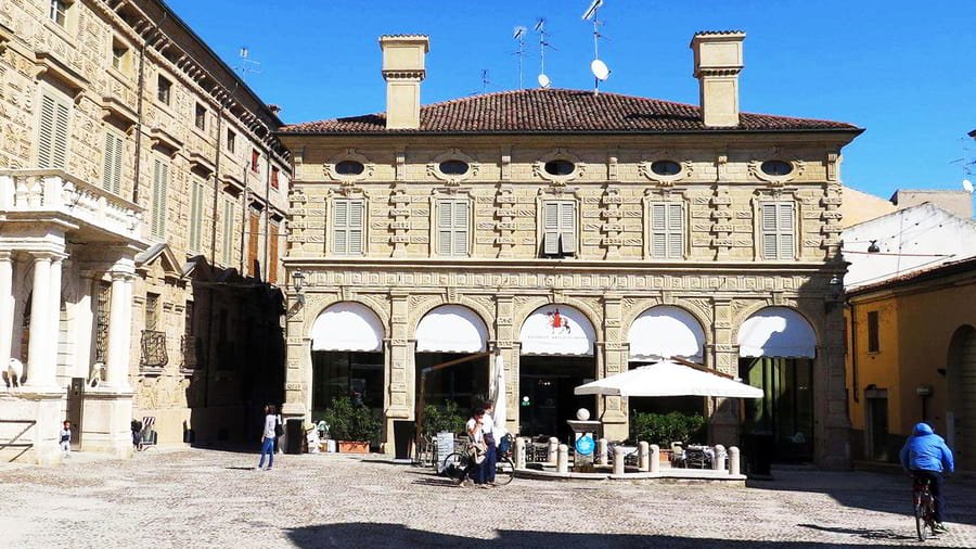 Photo 15, Piazza Matilde di Canossa, 46100 Mantova, Italy (September 2018) Photo 8, Photos taken in Parrocchia S. Francesco in Acqui Terme, Italy May 2022