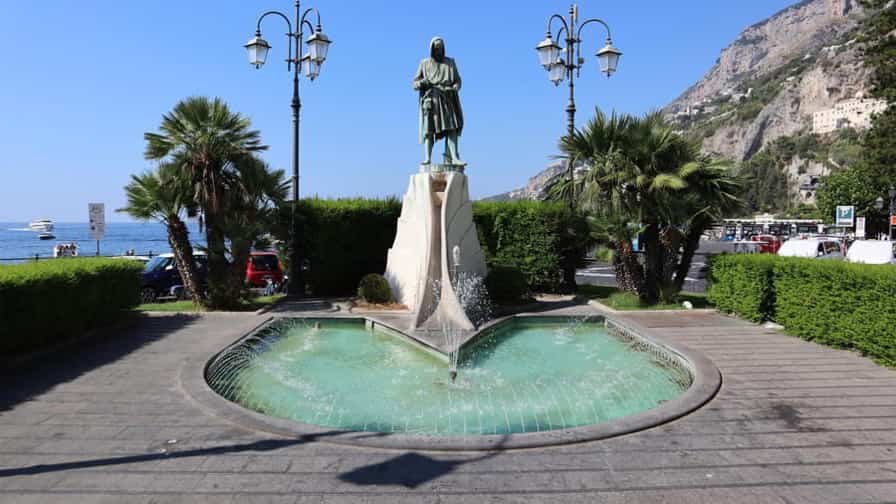 Photo 16, Monument to Flovio Gioja, 84011 Amalfi SA, Italy (August 2019) Photo 8, Photos taken in Parrocchia S. Francesco in Acqui Terme, Italy May 2022