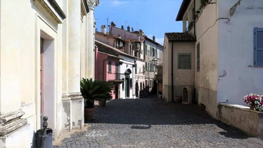 Photo 18, Piazza della Collegiata, 00061 Anguillara Sabazia, Italy (September 2018) Photo 8, Photos taken in Parrocchia S. Francesco in Acqui Terme, Italy May 2022