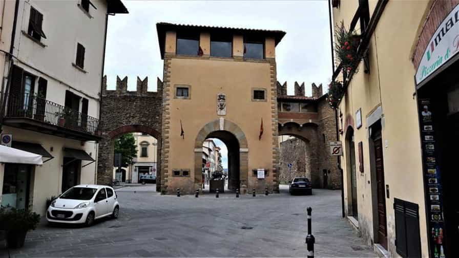 Photo 27, Via S. Lorentino, 52100 Arezzo, Italy (May 2019) Photo 8, Photos taken in Parrocchia S. Francesco in Acqui Terme, Italy May 2022