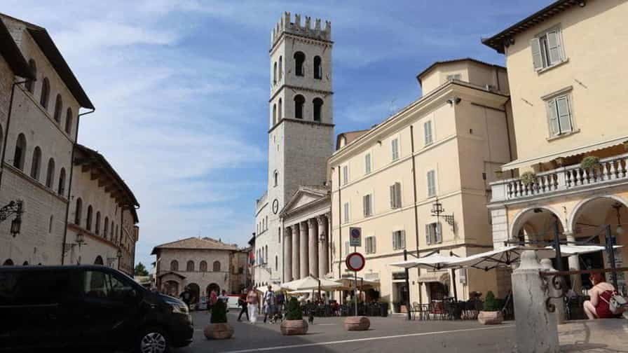 Photo 28, Piazza del Comune, 06081 Assisi PG, Italy (September 2020) Photo 8, Photos taken in Parrocchia S. Francesco in Acqui Terme, Italy May 2022