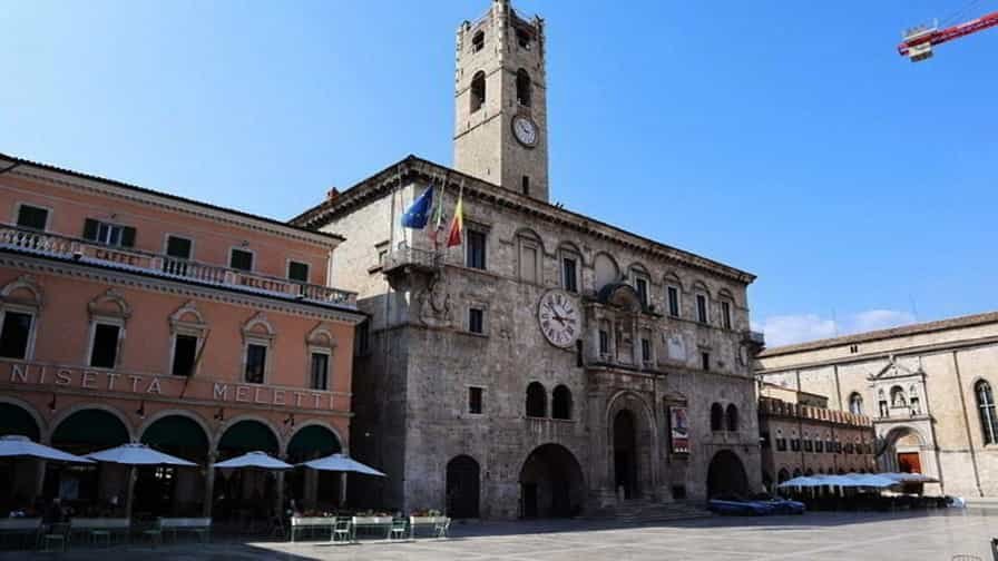 Photo 31, Piazza del Popolo, 63100 Ascoli Piceno AP, Italy (September 2020) Photo 8, Photos taken in Parrocchia S. Francesco in Acqui Terme, Italy May 2022