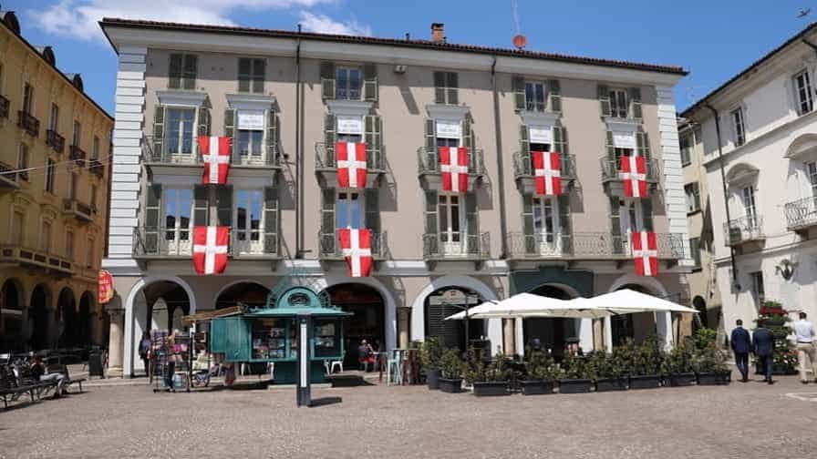 Photo 33, Piazza S. Secondo, 14100 Asti AT, Italy May 2022 Photo 8, Photos taken in Parrocchia S. Francesco in Acqui Terme, Italy May 2022