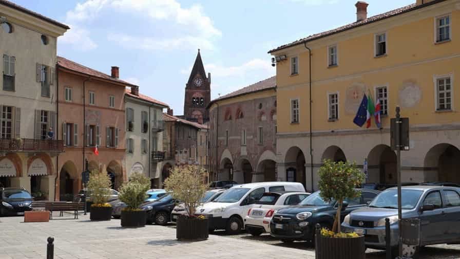 Photo 34, Piazza Conte Rosso, 10051 Avigliana TO, Italy May 2022 Photo 8, Photos taken in Parrocchia S. Francesco in Acqui Terme, Italy May 2022