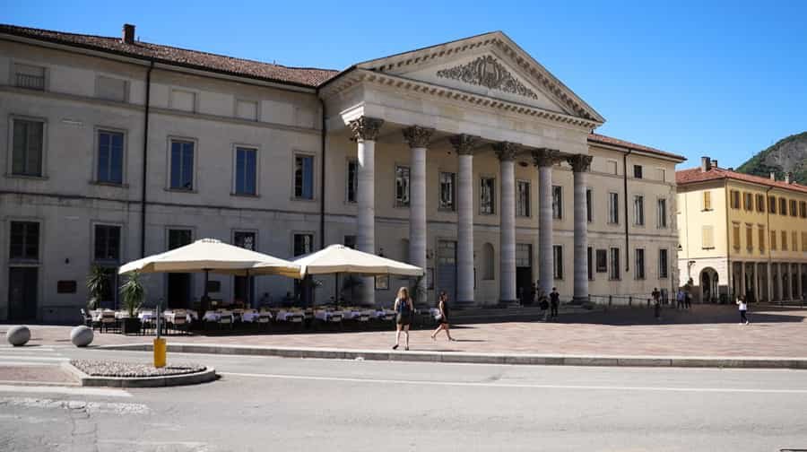 Photo 34, Piazza Giuseppe Verdi, 22100 Como CO, Italy June 2022 Photo 8, Photos taken in Parrocchia S. Francesco in Acqui Terme, Italy May 2022