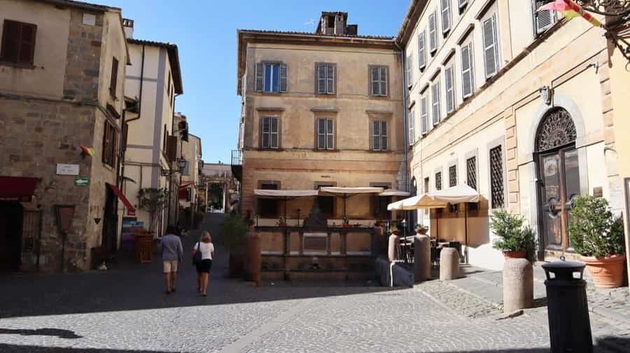 Photo 40, Piazza S. Rocco, 01023 Bolsena, Italy (September 2019)