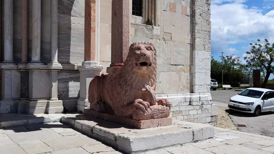 Photo 49, Piazzale del Duomo, 60122 Ancona, Italy (May 2019) Photo 8, Photos taken in Parrocchia S. Francesco in Acqui Terme, Italy May 2022