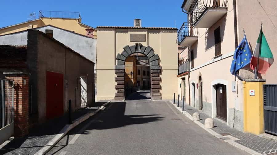 Photo 5, Via Acqua della Croce, 01023 Bolsena, Italy (September 2019) Photo 3, Photo taken on walk along Via IV Novembre, Bolsena, Italy (September 2019)