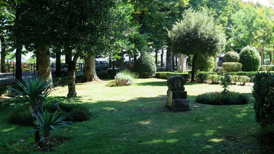 Photo 6, Giardino di Poggiofanti, 53045 Montepulciano, Italy (September 2018) Photo 8, Photos taken in Parrocchia S. Francesco in Acqui Terme, Italy May 2022